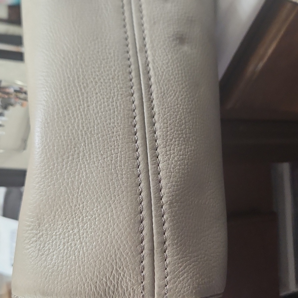 Kate Spade - Picture 4 of 4